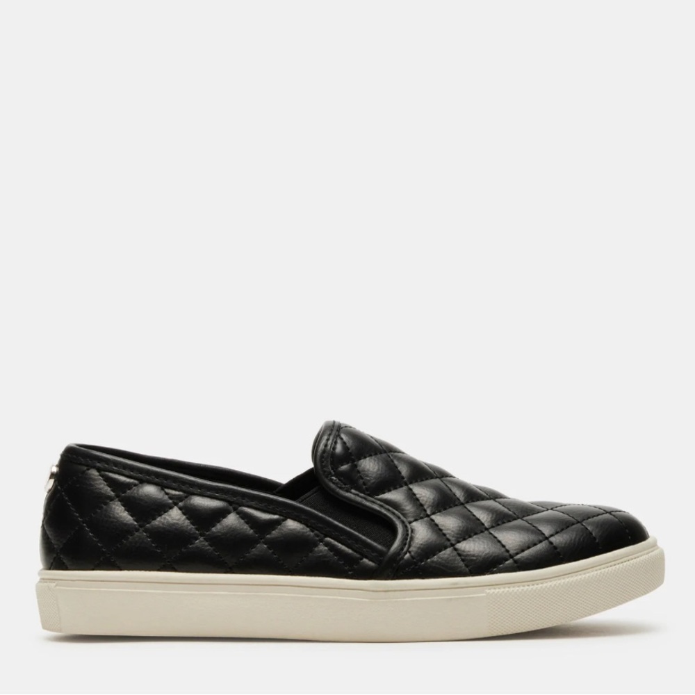 Steve Madden slips ons size 8